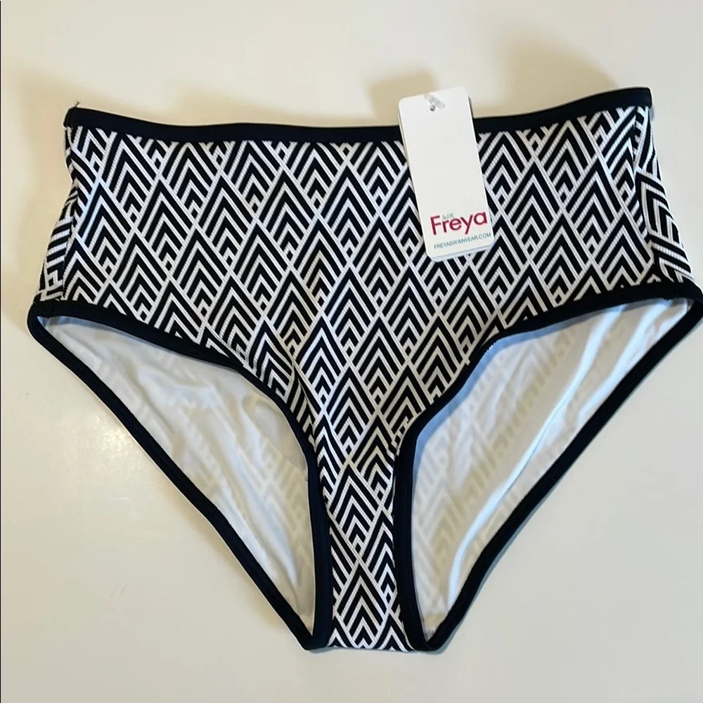 *NEW* Freya Swimwear Gatsby Bottom, size S - Picture 1 of 12